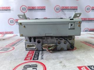 Магнитофон TOYOTA VISTA SV50 8612032520 3 ракурс