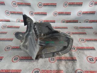 Запчасть подкрылок передний правый TOYOTA MARK II