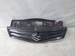 Решетка радиатора SUZUKI ESCUDO TDA4W 3 ракурс Решетка радиатора SUZUKI ESCUDO TDA4W 3 ракурс
