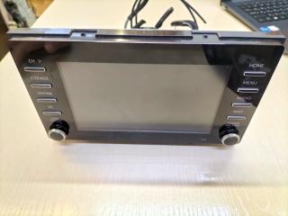 Магнитофон TOYOTA COROLLA ZWE214 86140-12400 1 ракурс