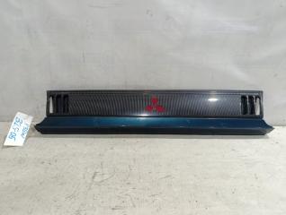 Фото запчасти решетка радиатора MITSUBISHI DELICA контрактная запчасть Запчасть решетка радиатора MITSUBISHI DELICA