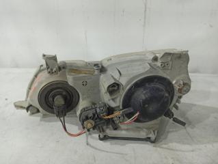 Фара правая TOYOTA GAIA SXM10 44-49 3 ракурс Фара правая TOYOTA GAIA SXM10 44-49 3 ракурс