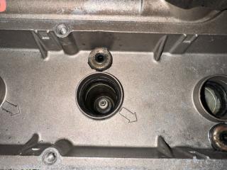Головка блока цилиндров MITSUBISHI CHARIOT N43W 4G63T 5 ракурс