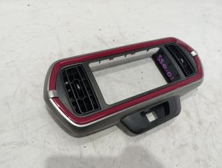 Рамка магнитофона TOYOTA PASSO M710A 2 ракурс
