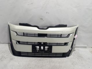 Решетка радиатора TOYOTA NOAH ZWR90 1 ракурс