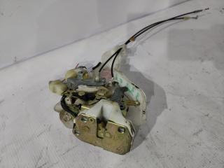 Замок двери правый задний TOYOTA HARRIER SXU10 2 ракурс