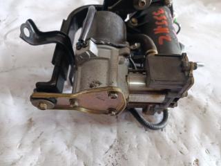 Насос подкачки стоек TOYOTA CELSIOR UCF31 2 ракурс