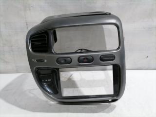 Консоль магнитофона MITSUBISHI DELICA