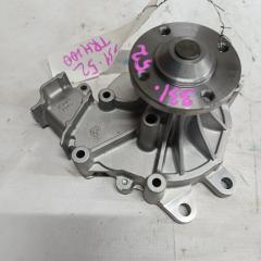 Помпа TOYOTA HIACE TRH200 GWT145 2 ракурс
