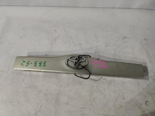 Накладка 5-й двери TOYOTA PRIUS