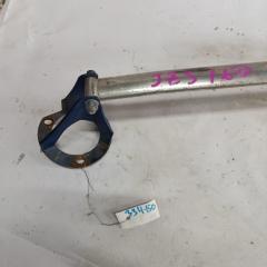 Распорка передняя TOYOTA ARISTO JZS160 2 ракурс Распорка передняя TOYOTA ARISTO JZS160 2 ракурс