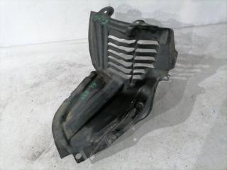 Запчасть подкрылок передний правый TOYOTA MARK II