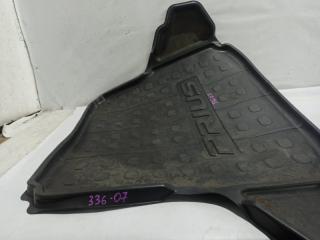 Коврик багажника TOYOTA PRIUS NHW20 3 ракурс