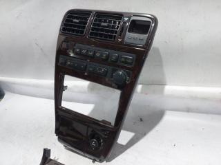 Консоль магнитофона TOYOTA MARK II LX90 3 ракурс