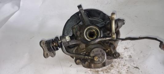 Ступица левая передняя ISUZU MU UES25EW 4 ракурс