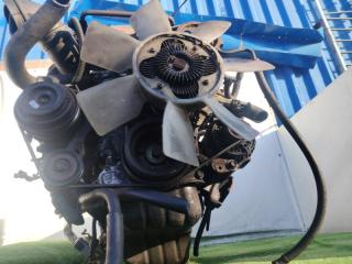Двигатель TOYOTA HIACE REGIUS RCH41 3RZ-FE 3 ракурс Двигатель TOYOTA HIACE REGIUS RCH41 3RZ-FE 3 ракурс