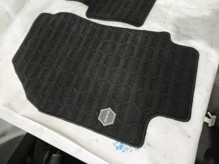 Коврики комплект TOYOTA RAV4 MXAA54 2 ракурс