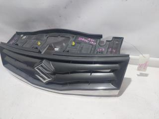 Решетка радиатора SUZUKI ESCUDO TDA4W 4 ракурс Решетка радиатора SUZUKI ESCUDO TDA4W 4 ракурс