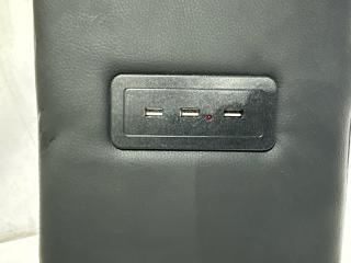 Бардачок между сиденьями TOYOTA NOAH ZRR80 4 ракурс