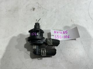 Помпа инвертора TOYOTA HARRIER AVU65 1 ракурс