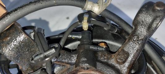 Ступица правая передняя TOYOTA VITZ SCP10 5 ракурс