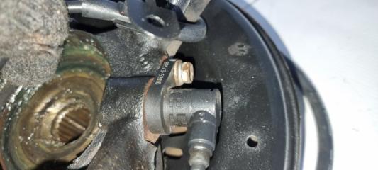 Ступица левая передняя TOYOTA VITZ SCP10 5 ракурс