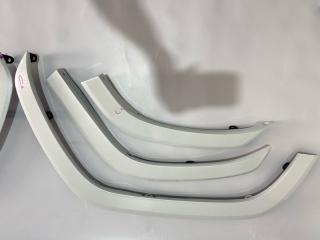 Дефендер TOYOTA LAND CRUISER VJA300 75602-60060 2 ракурс Дефендер TOYOTA LAND CRUISER VJA300 75602-60060 2 ракурс