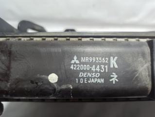 Радиатор основной MITSUBISHI GRANDIS NA4W 4G69 4 ракурс