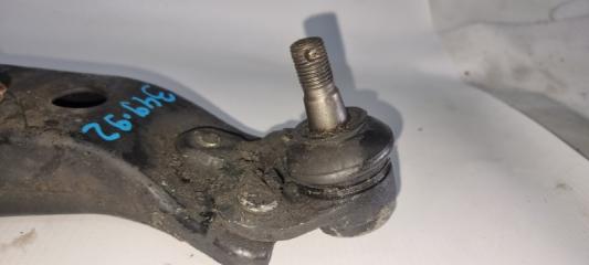 Рычаг правый передний TOYOTA SPRINTER AE101 2 ракурс