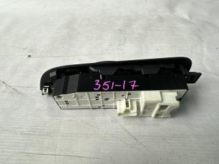 Блок упр. стеклоподьемниками правый передний TOYOTA SPRINTER CARIB AE111 84820-13030 4 ракурс