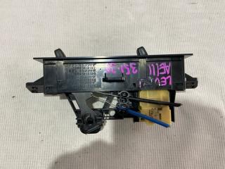 Климат-контроль TOYOTA COROLLA LEVIN AE111 155912-2180 3 ракурс