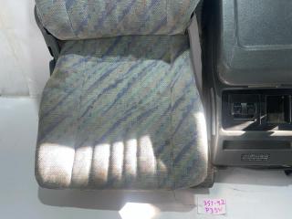 Сидение переднее MITSUBISHI DELICA P35W 3 ракурс