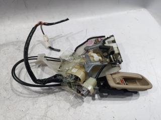 Замок двери правый задний TOYOTA HARRIER SXU15 2 ракурс