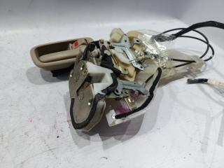 Замок двери правый задний TOYOTA HARRIER SXU15 4 ракурс