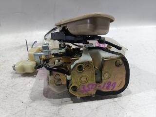 Замок двери правый задний TOYOTA HARRIER SXU15 3 ракурс