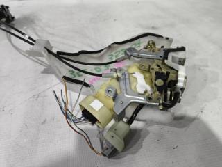 Замок двери правый задний TOYOTA HARRIER MCU10 5 ракурс