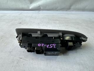 Блок упр. стеклоподьемниками правый передний MAZDA FAMILIA S-WAGON BJ5W B30D-66-350 5 ракурс