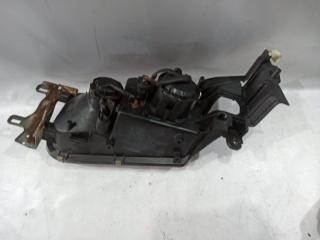 Фара правая NISSAN LIBERTY PM12 1616 3 ракурс