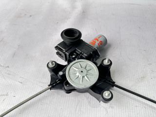 Стеклоподъемник правый передний TOYOTA RAV4 AXAH54 85720-42140 3 ракурс
