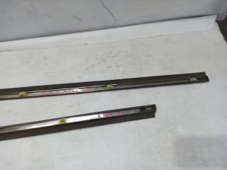 Молдинг на дверь левый TOYOTA MARK II JZX100 5 ракурс