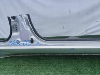 Порог кузова правый TOYOTA CAMI J122E 4 ракурс Порог кузова правый TOYOTA CAMI J122E 4 ракурс