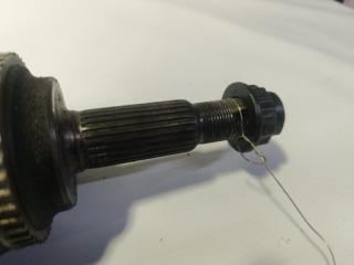 Привод правый передний TOYOTA COROLLA AXIO NZE141 1NZ-FE 2 ракурс Привод правый передний TOYOTA COROLLA AXIO NZE141 1NZ-FE 2 ракурс