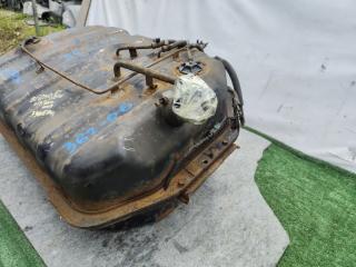 Бензобак ISUZU BIGHORN UBS69DW 5 ракурс Бензобак ISUZU BIGHORN UBS69DW 5 ракурс
