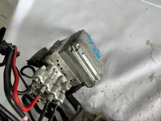 Блок abs TOYOTA PRIUS ALPHA ZVW41 47210-47270, 47070-12010 4 ракурс