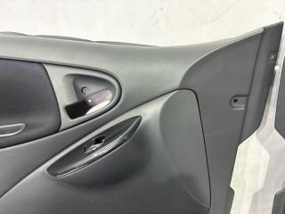 Обшивка дверей TOYOTA VITZ NCP10 3 ракурс
