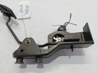Педаль TOYOTA SOARER UZZ40 4 ракурс Педаль TOYOTA SOARER UZZ40 4 ракурс
