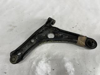 Рычаг правый передний TOYOTA VITZ SCP10 4 ракурс