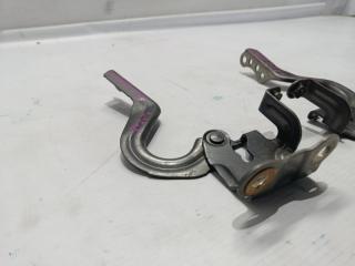 Петля капота TOYOTA AQUA NHP10 2 ракурс