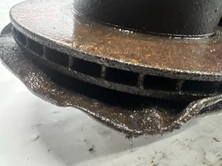 Ступица правая передняя TOYOTA LAND CRUISER PRADO KZJ95 2 ракурс Ступица правая передняя TOYOTA LAND CRUISER PRADO KZJ95 2 ракурс