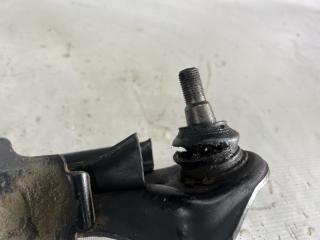 Рычаг правый передний NISSAN RNESSA NN30 4 ракурс Рычаг правый передний NISSAN RNESSA NN30 4 ракурс